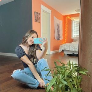 Meet your Posher, Hailey